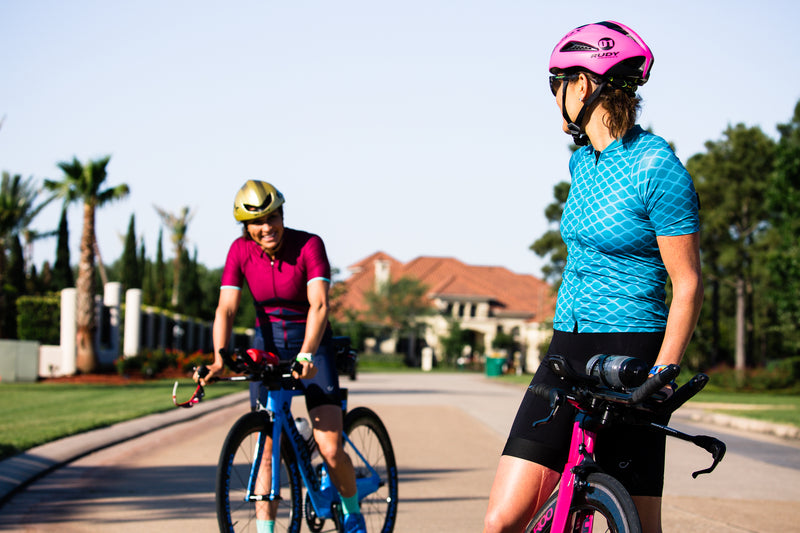 Seeing Double: Meghan and Kelly Fillnow, Twin Triathletes