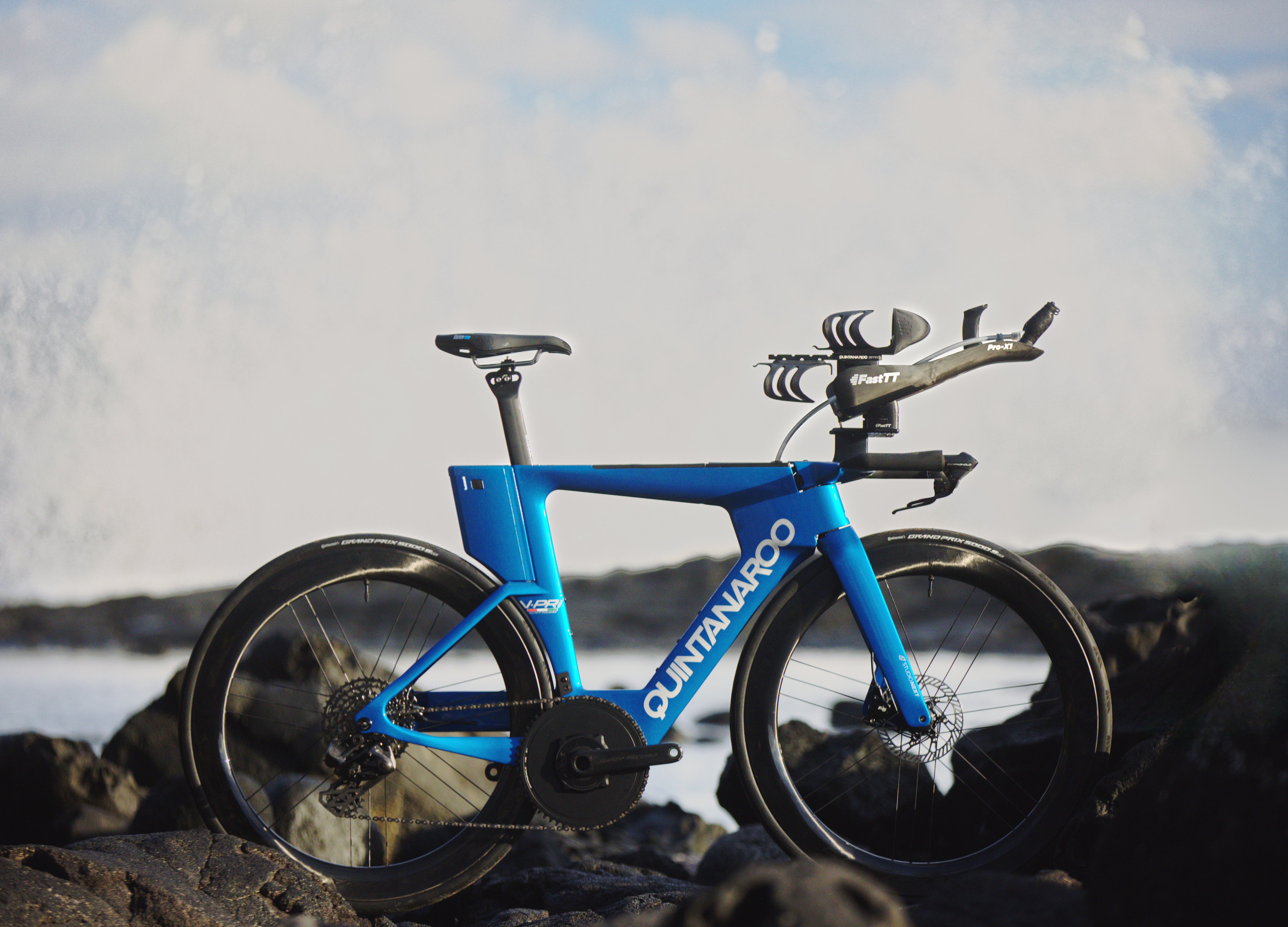 Studio NEXT Service Course Tri | Dropbar Triathlon Bike | Quintana