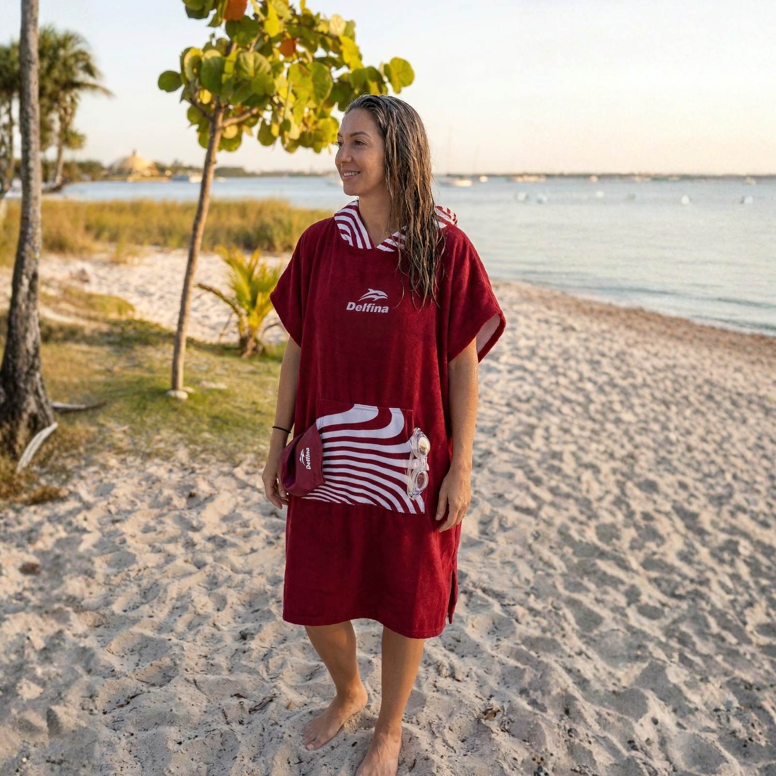 HOODED PONCHO TOWEL: FLOW MAROON