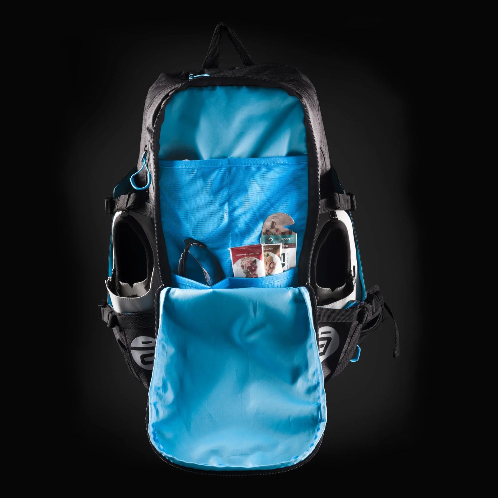 Cádomotus-Airflow-training-bag-black-tool-pockets